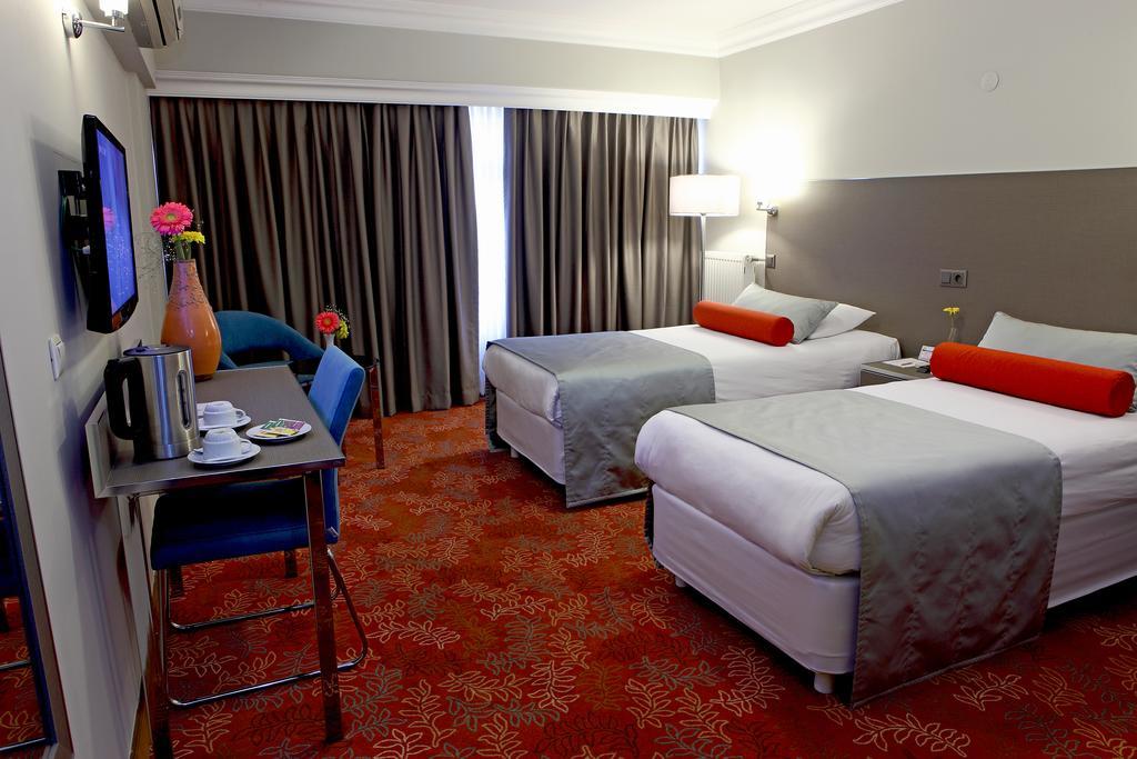 Arma Hotel Manisa Chambre photo